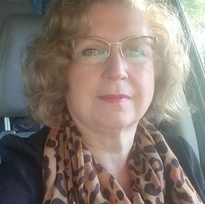 Meet your Posher, Gina